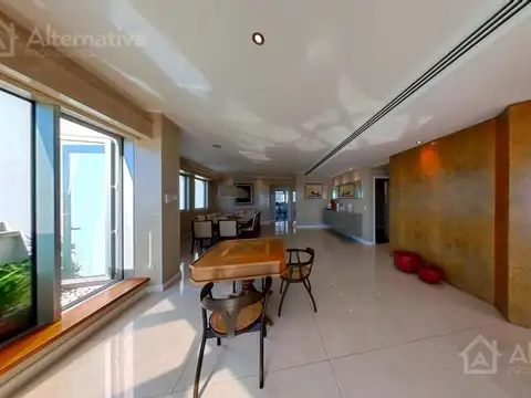 Departamento en Venta con 4 cocheras