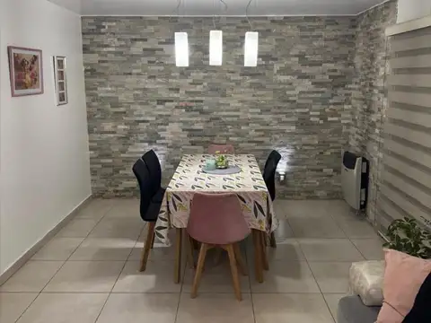 Depto Tipo Casa en Venta de 4 ambientes