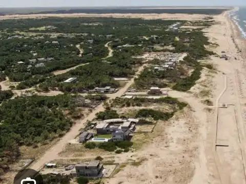 Terreno en Barrio Costa Esmeralda Senderos 1