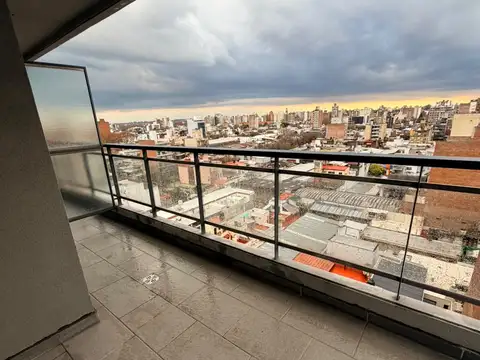 Departamento en Alquiler en Abasto, $ 580.000