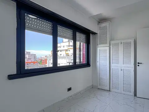 Depto 3 Amb Reciclado luminoso al frente balcon