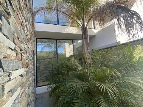 Puertos del Lago - Casa en venta Barrio Vistas