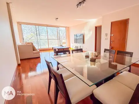 Piso exclusivo 4 Dormitorios con cocheras - Chacabuco 1400 - Martin - Rosario | Venta