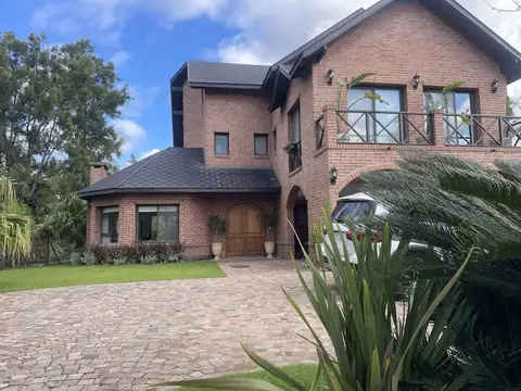 Casa en Venta de 5 dormitorios