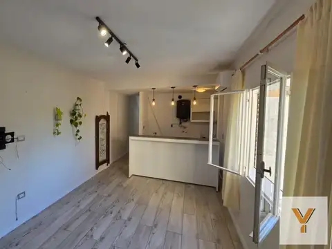 Departamento en Alquiler en Villa Elvira, $ 650.000