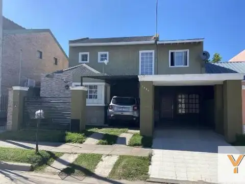 Casa en venta - 3 dormitorios 2 baños - 130mts2 - Exaltación De La Cruz