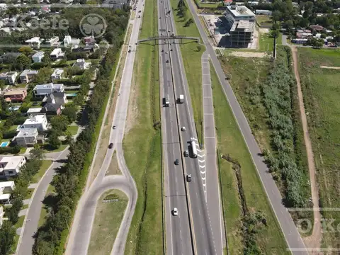 Tierra para Desarrollo de 3635 m² - Colectora Hudson