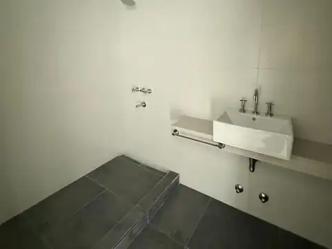 Departamento 2 ambientes con balcón y terraza privada