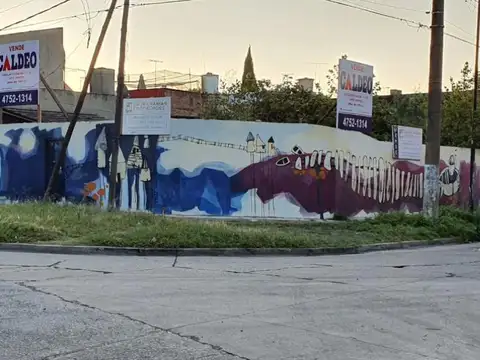 REGIA ESQUINA 10 x 20 IDEAL EMPRENDIMIENTO