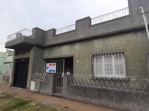 Casa en lote propio Zona Semi Industrial