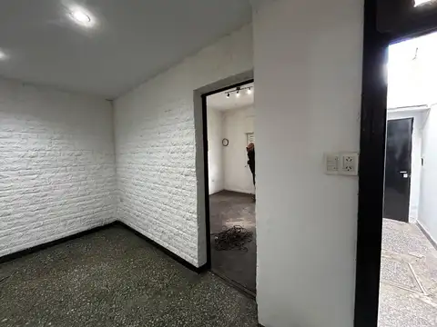 Depto Tipo Casa en Venta en Valentín Alsina, USD 35.000