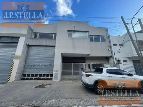 Galpón Industrial 2 Plantas 1.100 m² c/ Oficinas y Vestuarios - San Justo