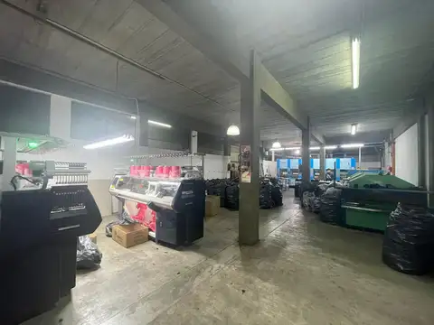 Galpon en Venta 12  mts Frente