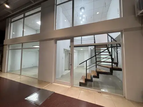 Oficina en Alquiler - Galeria Cesar