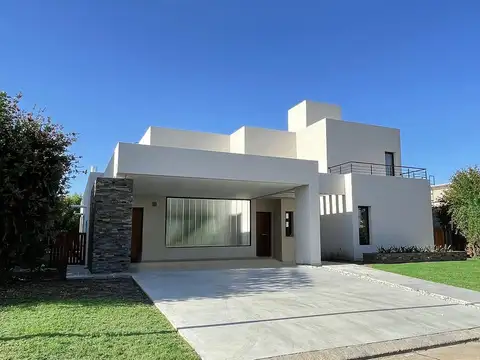 ALQUILER  casa 4 dormitorios San Sebastian Funes