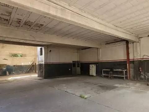 GALPON/ DEPOSITO LANUS ESTE 