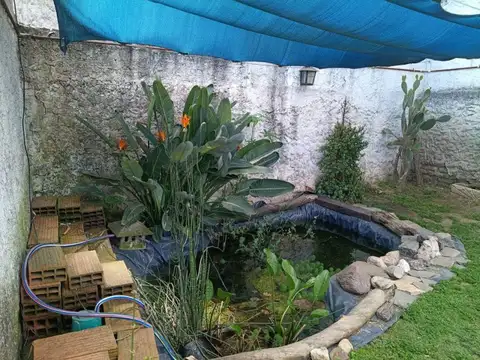 Casa 4 ambientes con 1 baño