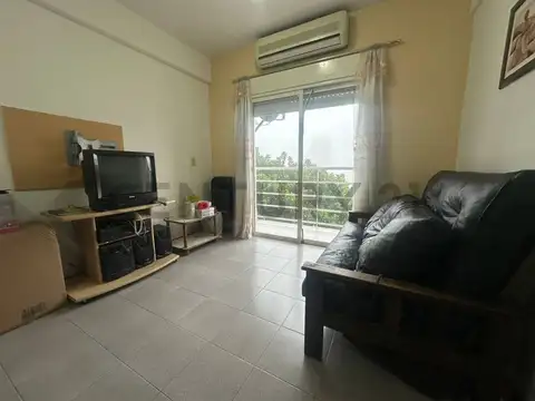 VENTA DEPARTAMENTO 3 AMBIENTES CON BALCÓN (5º piso)  EN VILLA RAFFO