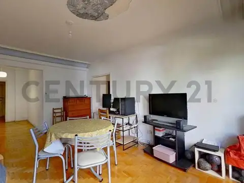 Departamento 4 ambientes con 2 baños