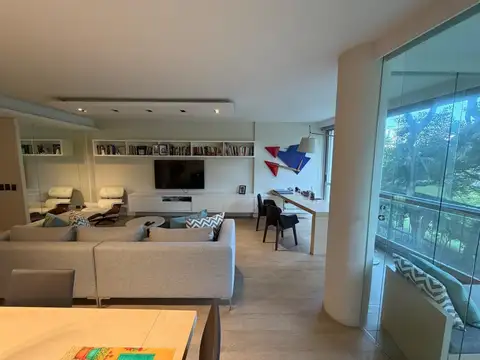 Av Figueroa Alcorta 3000