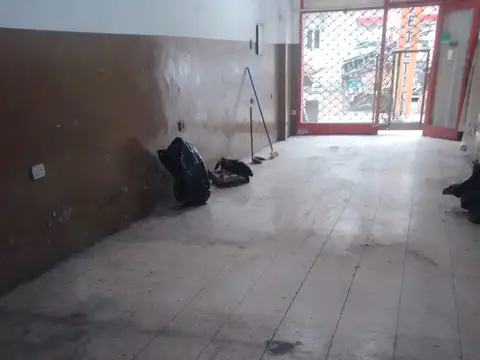 Local en Venta 60 años