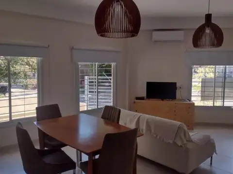 Casa en Alquiler de 2 dormitorios