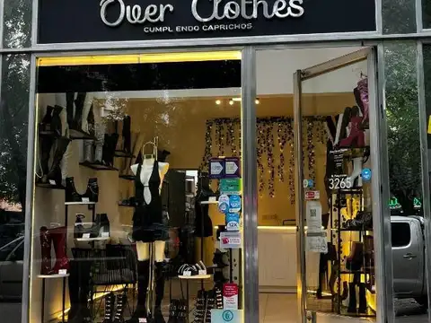 VENTA FONDO DE COMERCIO DE ZAPATOS EN LOCAL CETRO