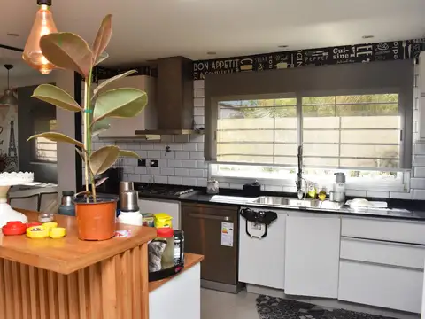 Casa en Alquiler de 3 dormitorios