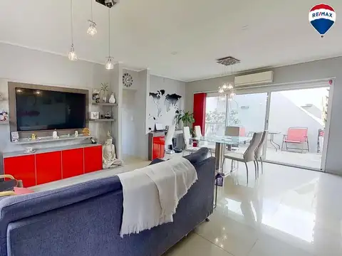 Depto Tipo Casa 4 ambientes con 2 baños