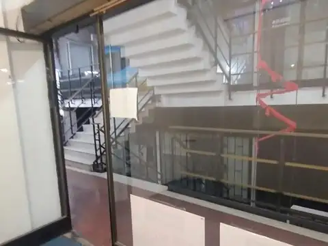 Local en Venta 30 años