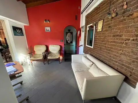 Sarmiento 390