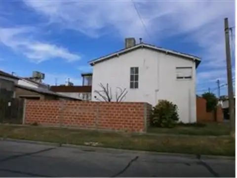 Monseñor De Andrea 1197