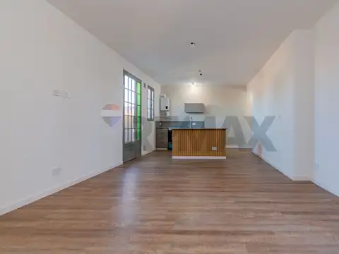 Depto Tipo Casa 2 ambientes con 1 baño