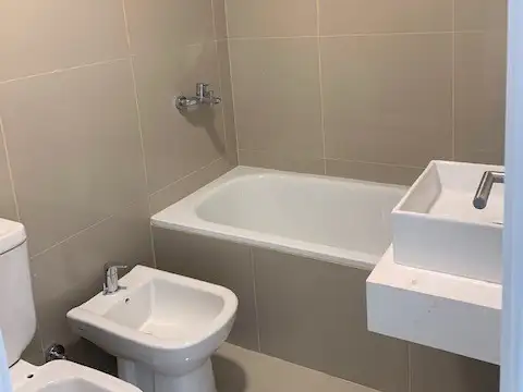 EXCEPC 2 AMB DE SOLO 2 AÑOS EN TORRECASA CRESPO AMENITIES PREMIUM AP PROF (CONSULTAR) O VIVIENDA