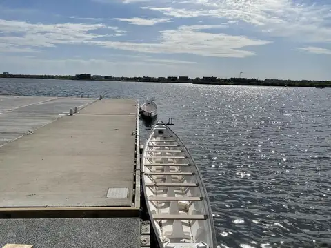 Avenida de los Lagos