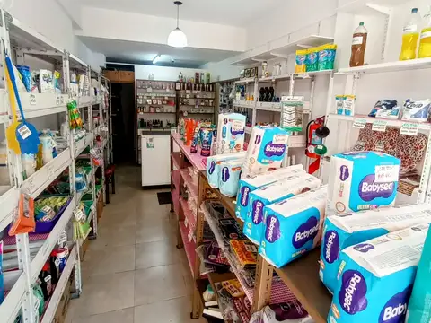 Local en Alquiler en Villa Dominico, $ 450.000