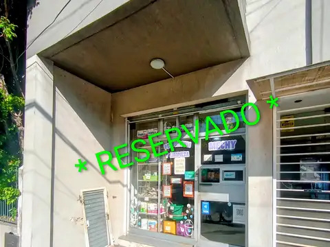 LOCAL SOBRE AV BOULEVARD 