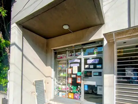 LOCAL SOBRE AV BOULEVARD