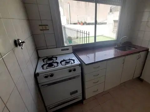Departamento en Alquiler en Villa Lynch, $ 800.000