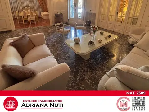 Casa 7 ambientes con 4 baños