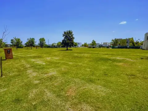 Terreno en Venta 20  mts Frente