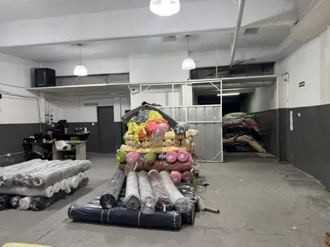 Depósito en Venta de 520 m2 - Lomas del Mirador