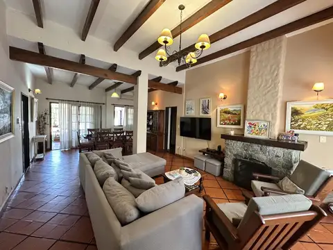 Casa en Venta en Centro  - Zárate, USD 205.000