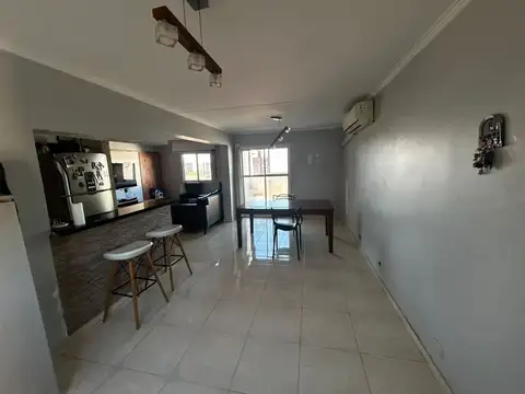 Departamento 5 ambientes con 2 baños