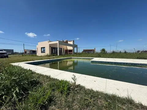 Venta Casa a Estrenar en Las Calandrias Brandsen