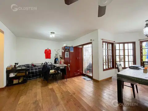 Casa 5 ambientes con 3 baños