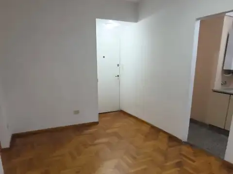 Departamento de 2 ambientes al contrafrente - super luminoso - *Excelente*