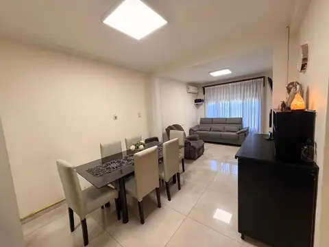 CASA EN EXCELENTE ESTADO ADROGUE