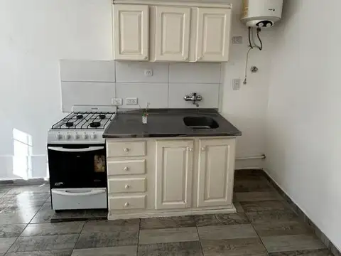 Casa con 4 departamentos en venta – Ideal inversor