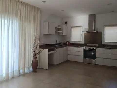 Casa en Venta en Country Club Banco Provincia, USD 400.000